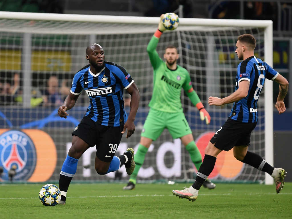 足球中崛起 足球中崛起